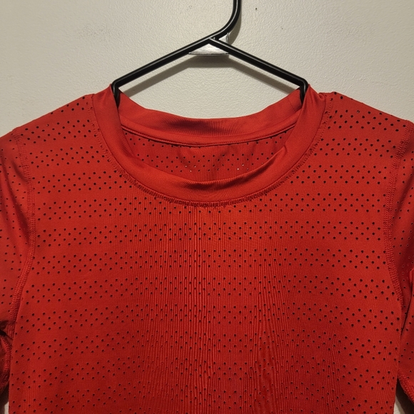 Zyia Red Chill long sleeve size medium - Picture 4 of 5